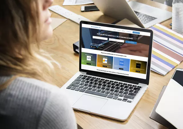 Base de Datos: Guarda tus Búsquedas y CVs Favoritos